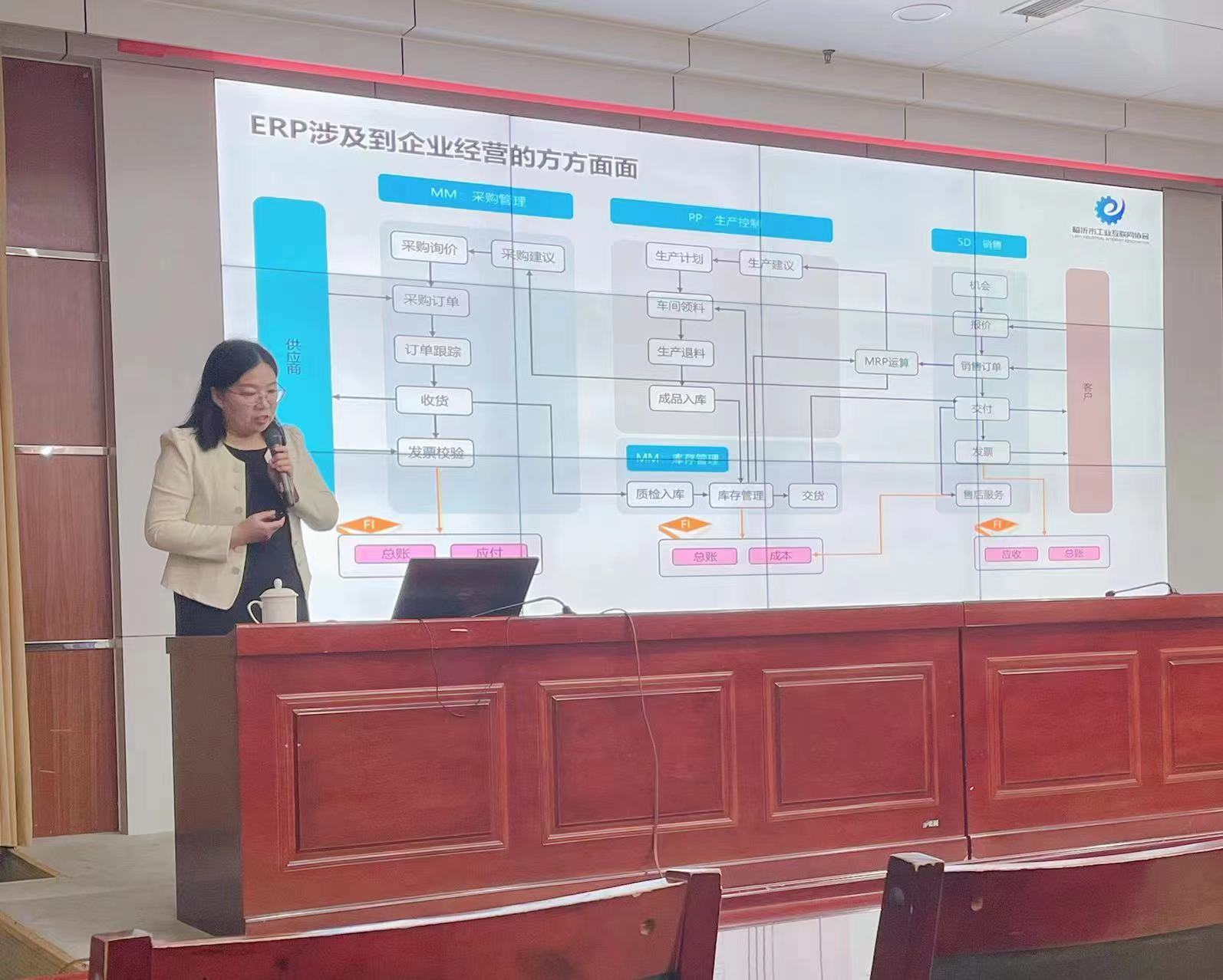 424e2f8ef01e87c683b9e79de3c8b16.jpg 424e2f8ef01e87c683b9e79de3c8b16.jpg